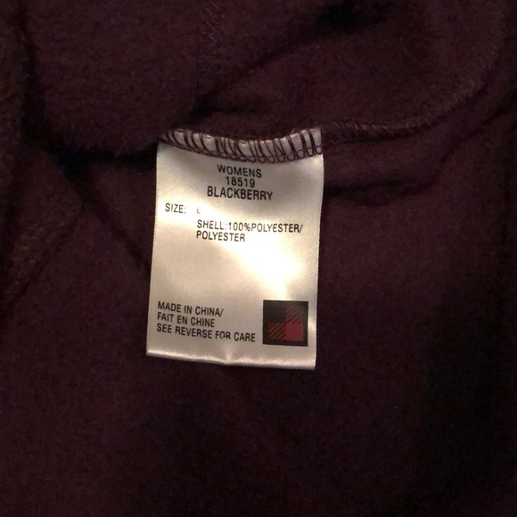 Woolrich deep purple vest in Large - Picture 4 of 6
